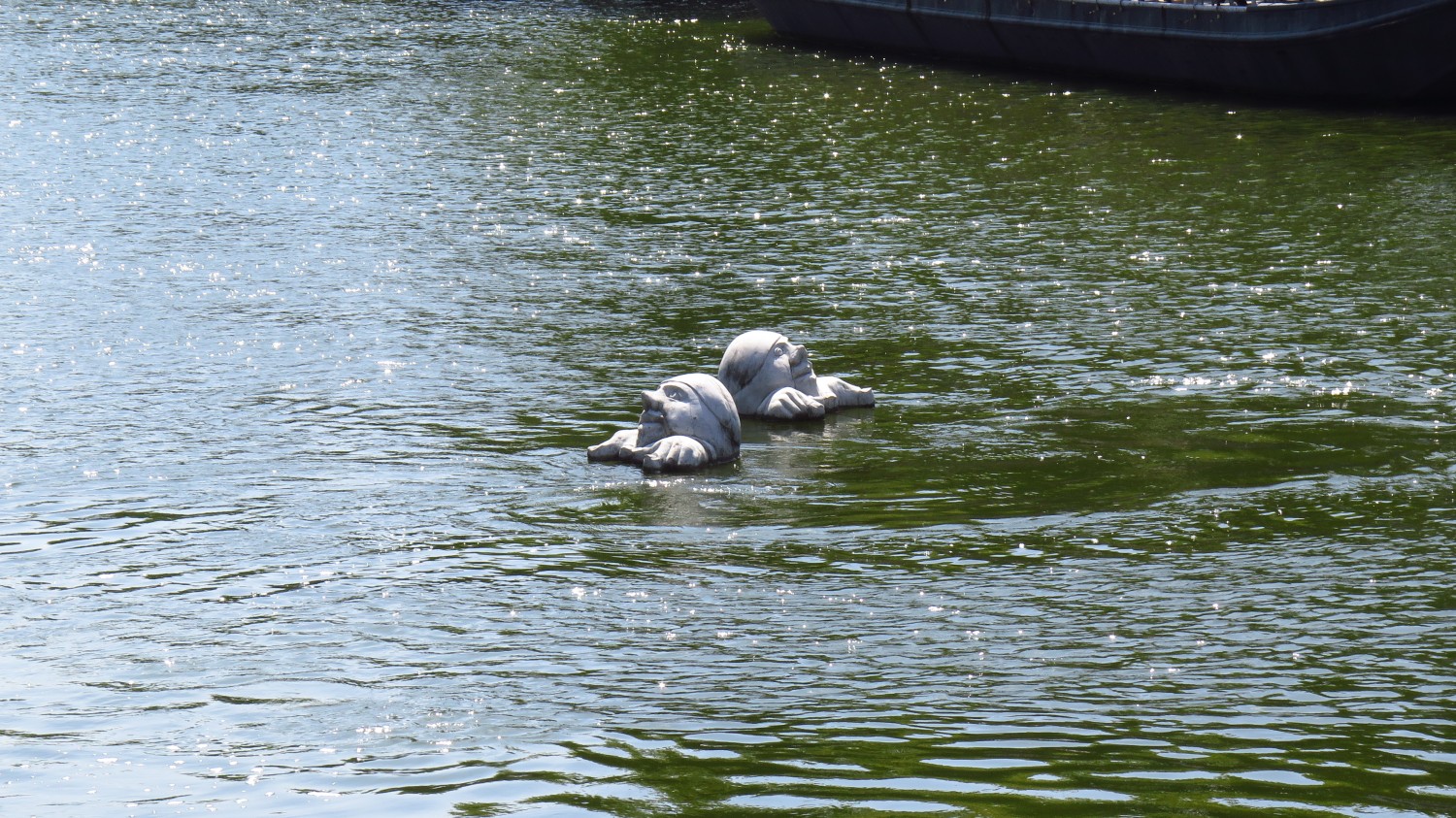 2 Betonfiguren/Schwimmer im Fluss,Synonym für im Fluss sein mit der Energie im Raum,Überblick behalten,FengShui S.Bischoff